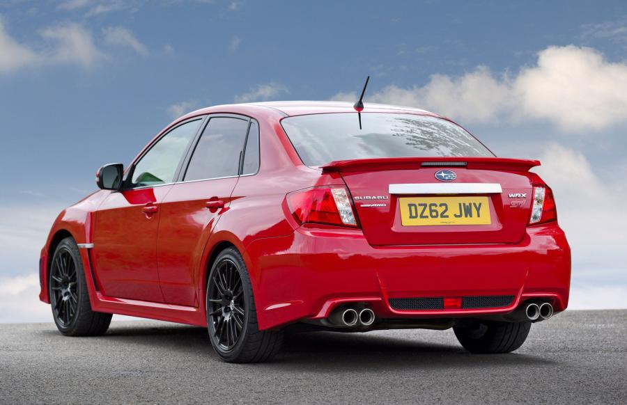  Subaru WRX STI 2013 года  (фото 2 из 2)